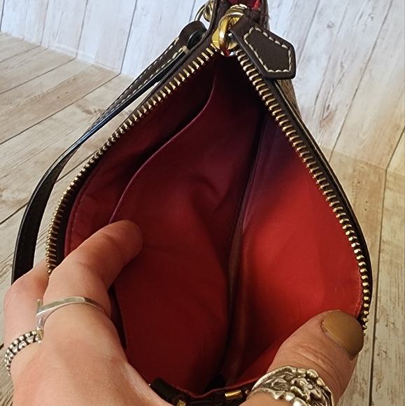 Dooney & Bourke Women's Quilted Monogram Logo Purse wristlet Black Tan Small - Picture 4 of 4